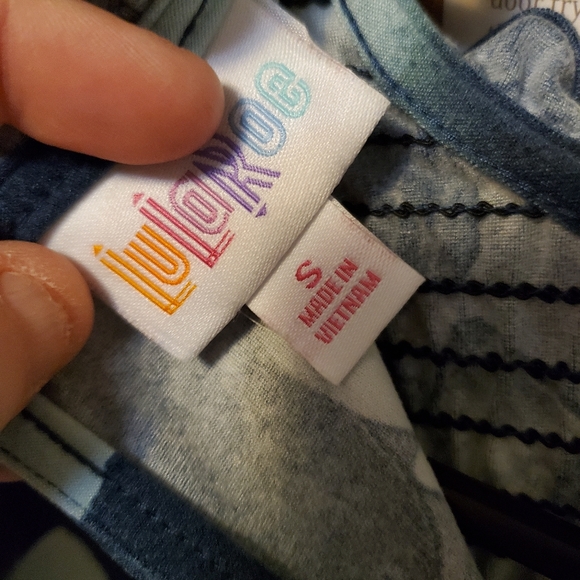 LULAROE CLARA SMOCK BLOUSE - Picture 5 of 7